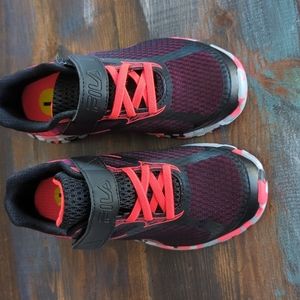 ✨LAST CHANCE✨NEW fila boy shoes